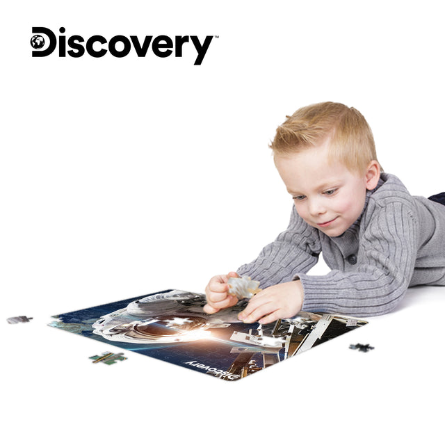 Astronaut Up Close Discovery 3D Jigsaw Puzzle 20849 150 Piece 18"x12"