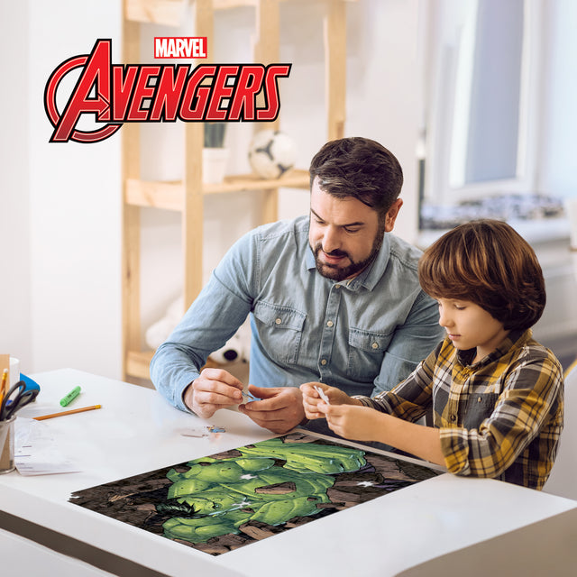The Hulk Marvel 3D Jigsaw Puzzle in Tin Box Packaging 35583 300 Piece 12"x18"
